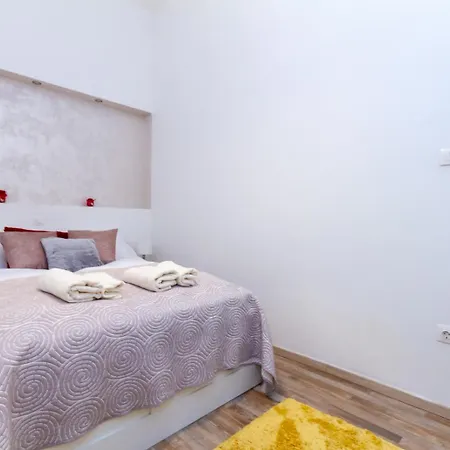 Urbannest *